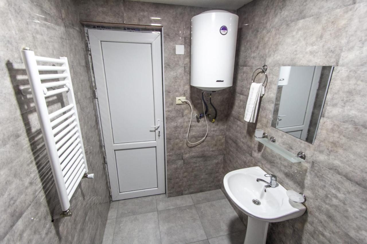 Katos Guesthouse Mestia Zewnętrze zdjęcie