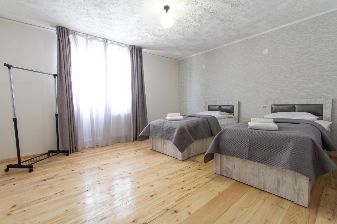 Katos Guesthouse Mestia Zewnętrze zdjęcie