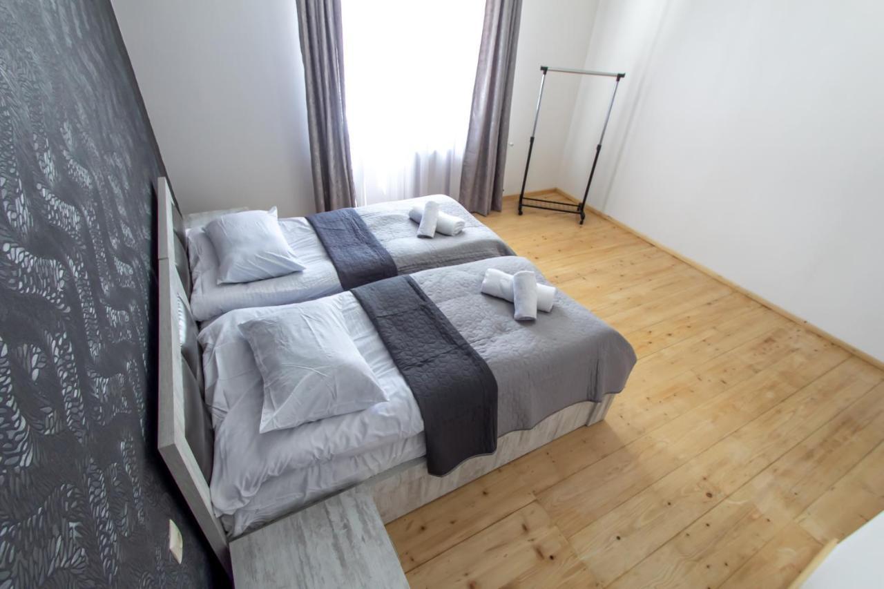 Katos Guesthouse Mestia Zewnętrze zdjęcie
