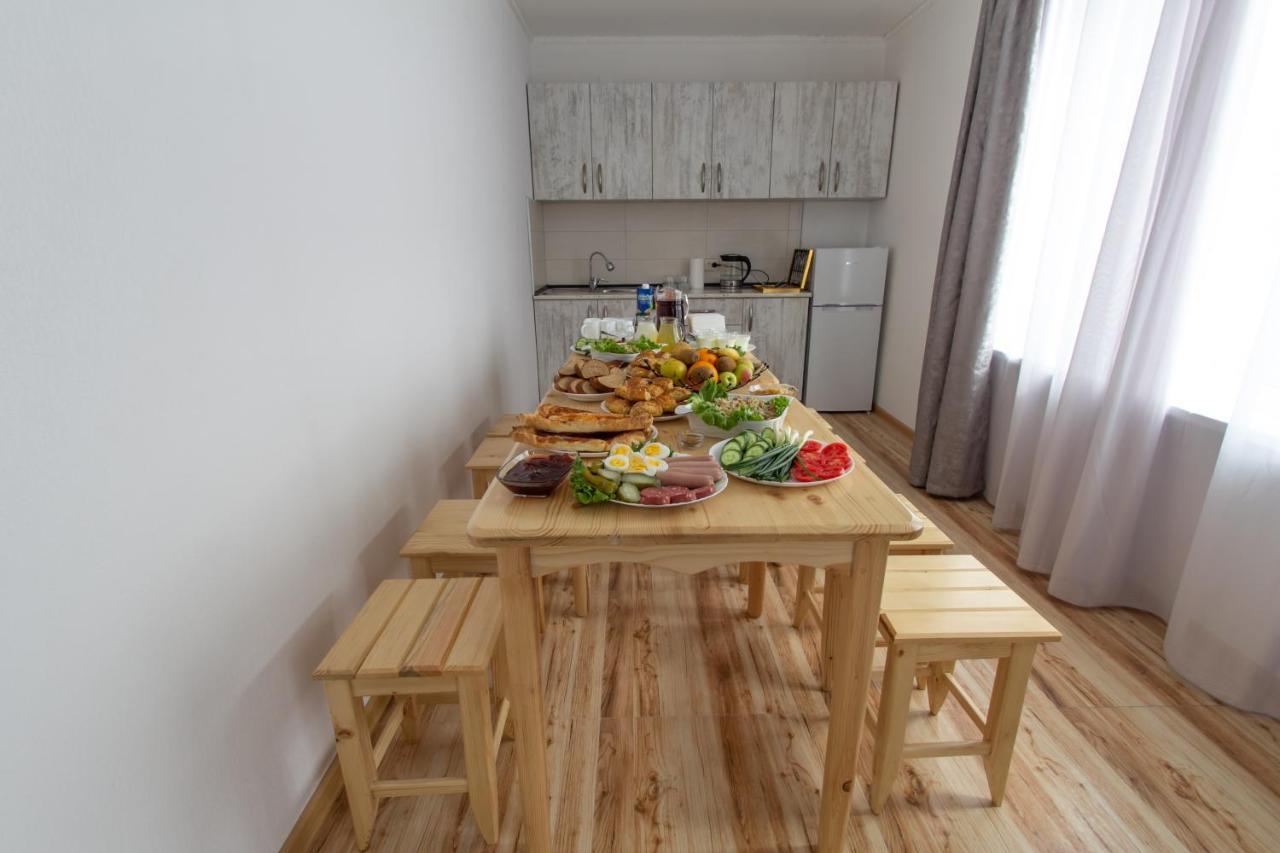 Katos Guesthouse Mestia Zewnętrze zdjęcie