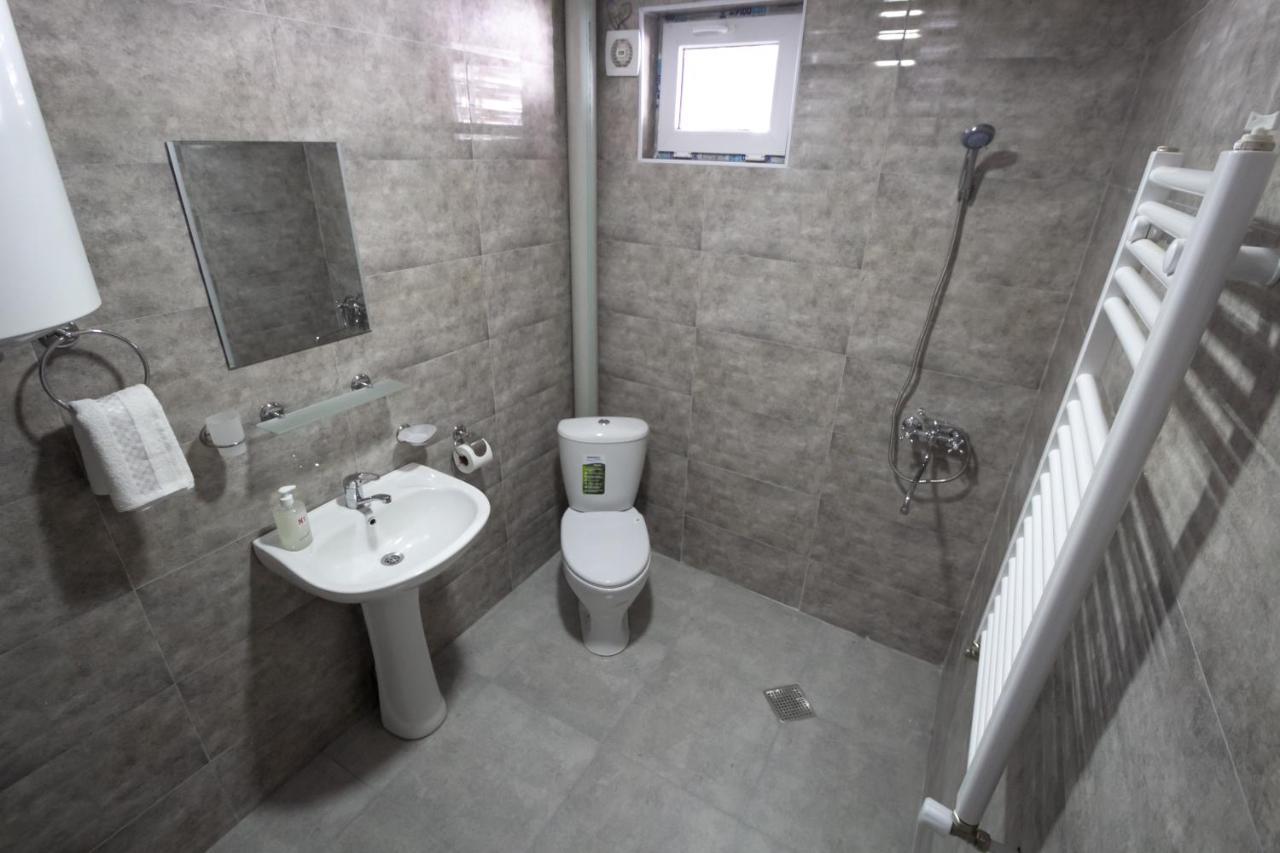 Katos Guesthouse Mestia Zewnętrze zdjęcie