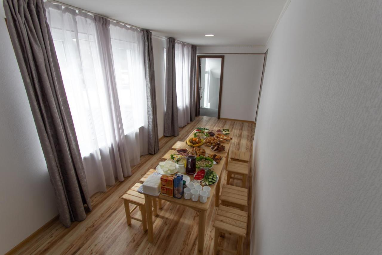 Katos Guesthouse Mestia Zewnętrze zdjęcie