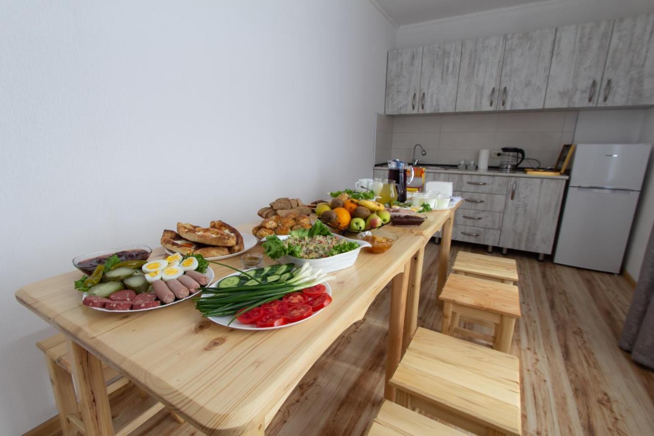 Katos Guesthouse Mestia Zewnętrze zdjęcie
